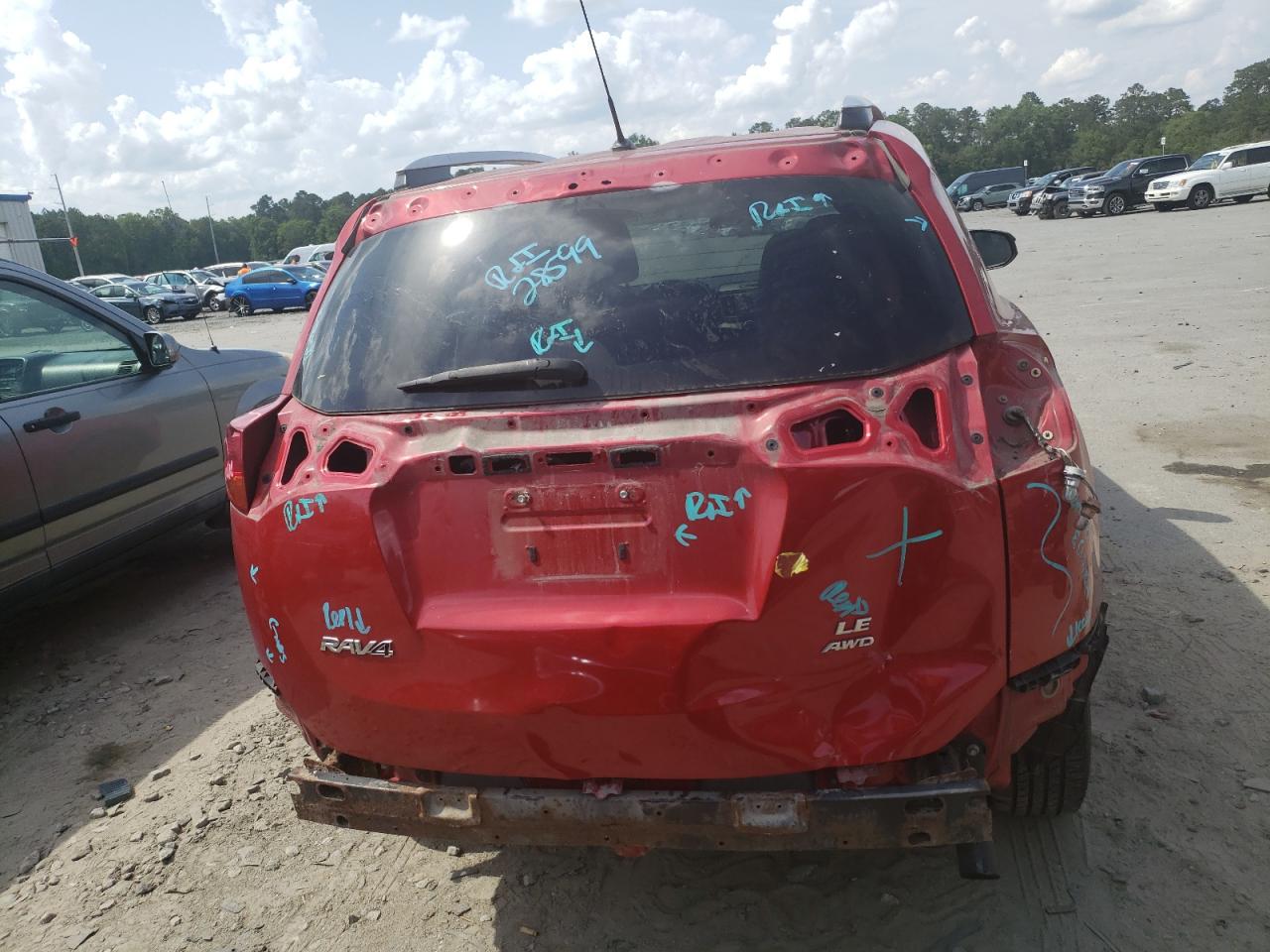 Photo 20 from auction – 2013 TOYOTA RAV4 LE with VIN 2T3BFREV5DW018754