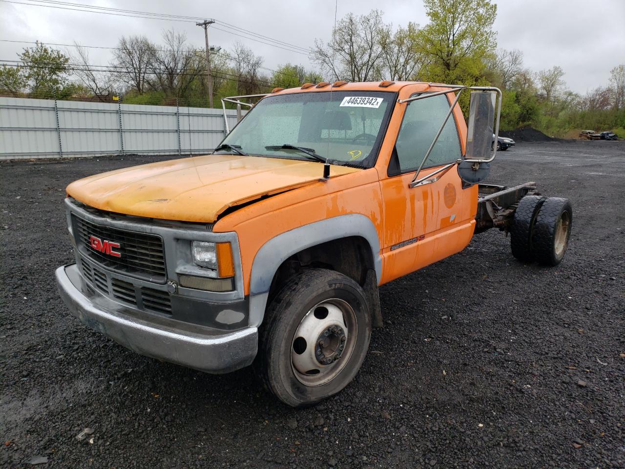 Photo 2 from auction – 1995 GMC SIERRA C35 with VIN 1GDKC34F8SJ525364