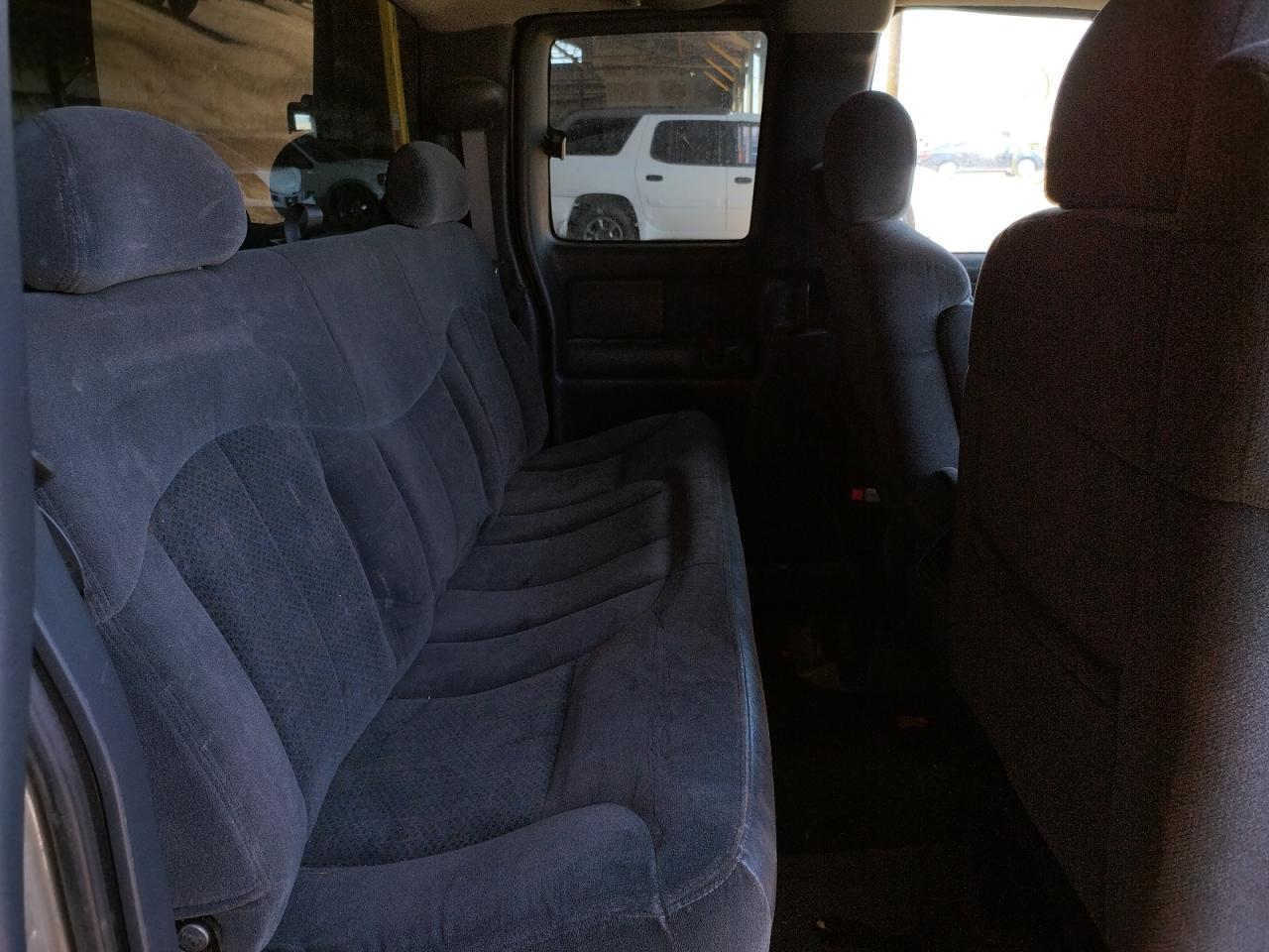 Photo 6 from auction – 2002 CHEVROLET SILVERADO with VIN 2GCEK19T021213010