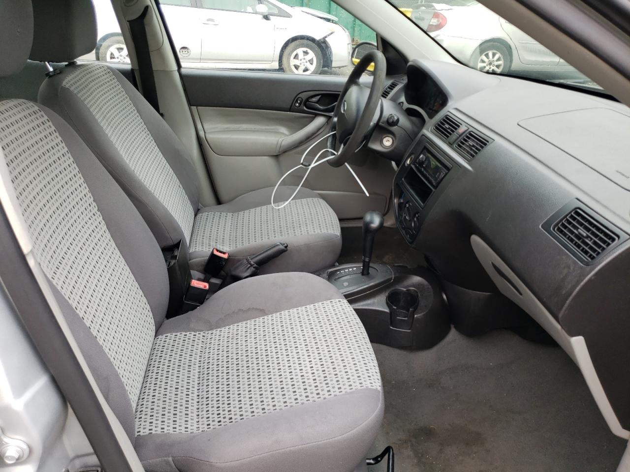 Photo 5 from auction – 2007 FORD FOCUS with VIN 1FAFP34N97W272766