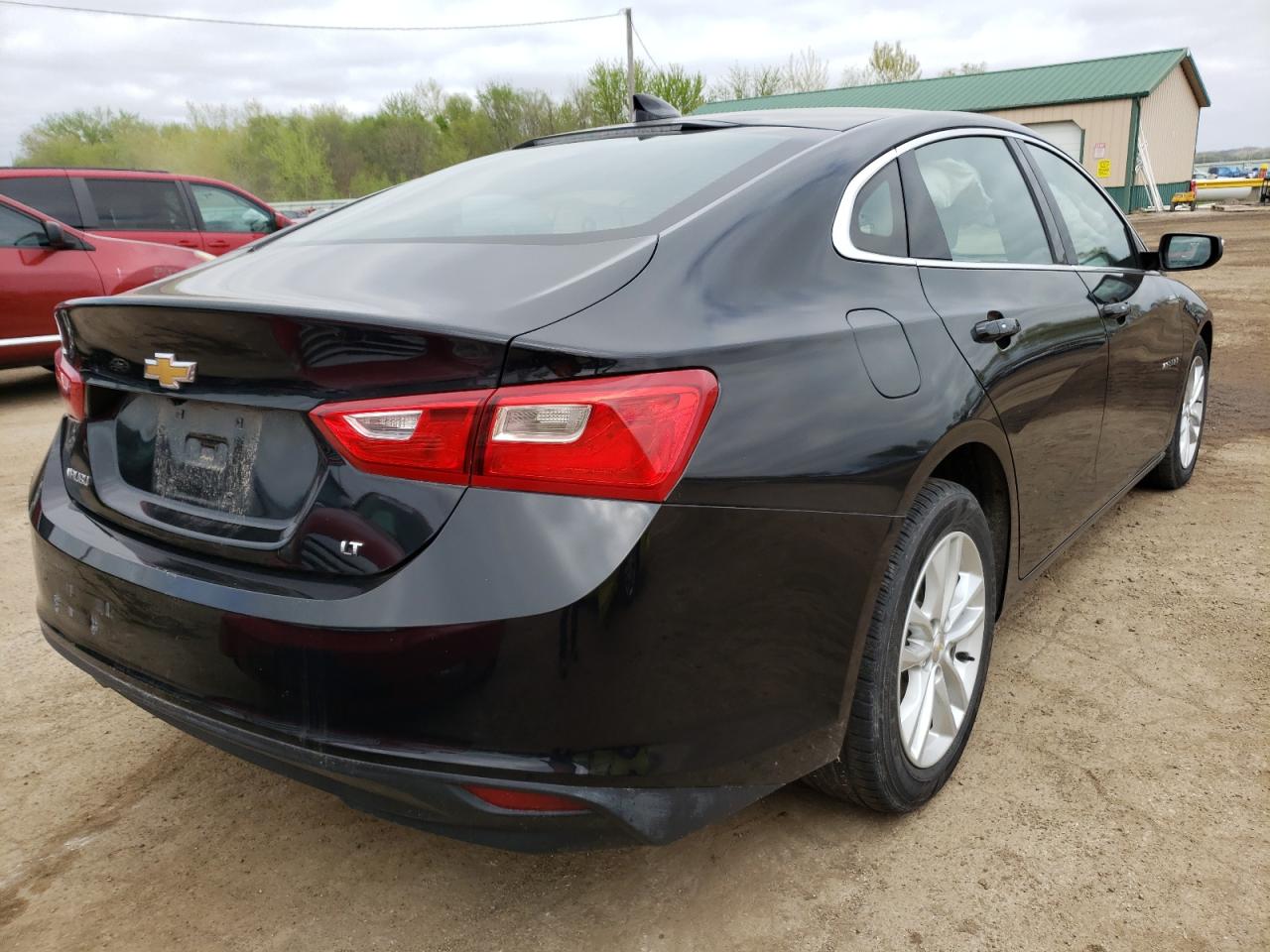 Photo 4 from auction – 2017 CHEVROLET MALIBU LT with VIN 1G1ZE5ST9HF110883