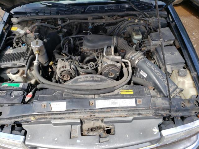 CHEVROLET BLAZER 2000 with VIN 1GNDT13WXY2275039 - Photo from auction