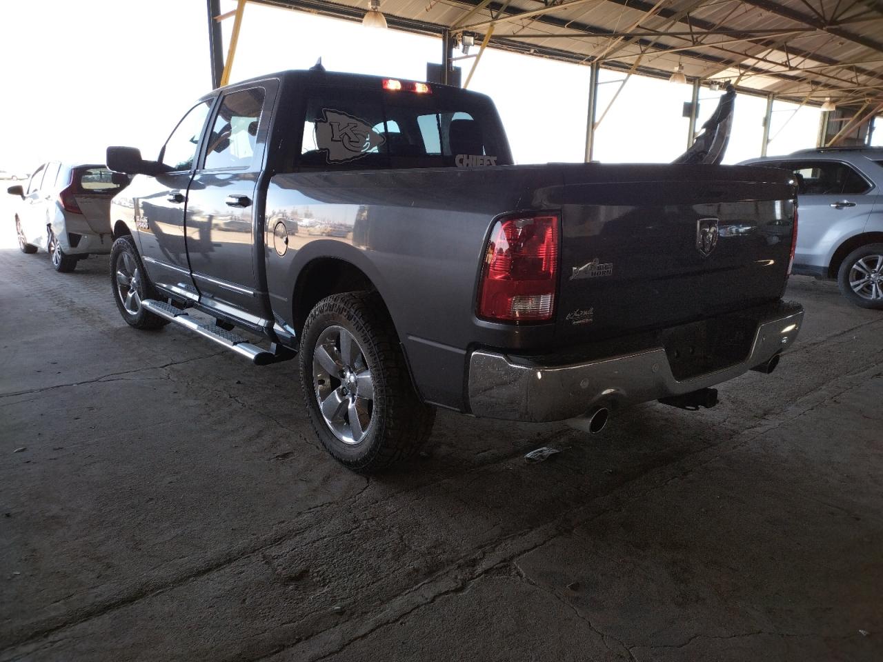 Photo 3 from auction – 2018 RAM 1500 SLT with VIN 1C6RR6LT0JS275290