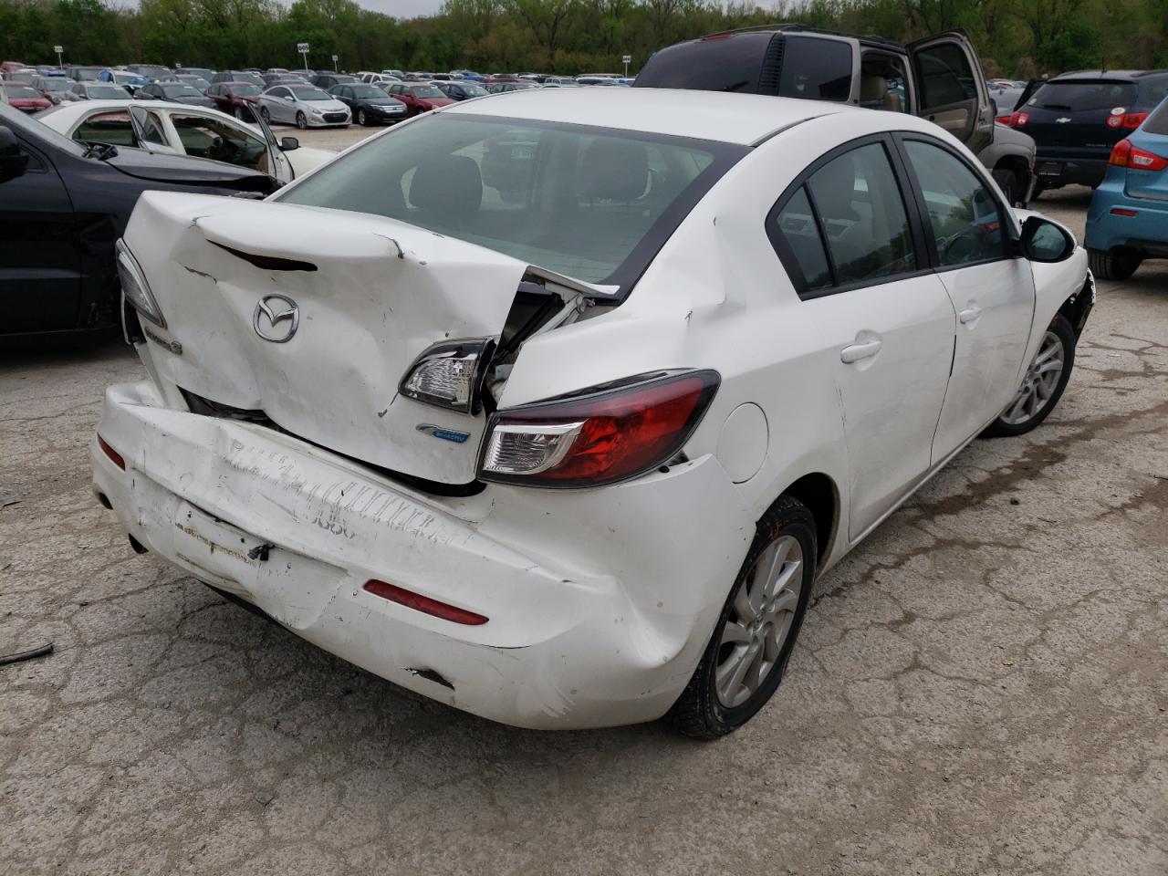 Photo 4 from auction – 2012 MAZDA 3 I with VIN JM1BL1V89C1590007
