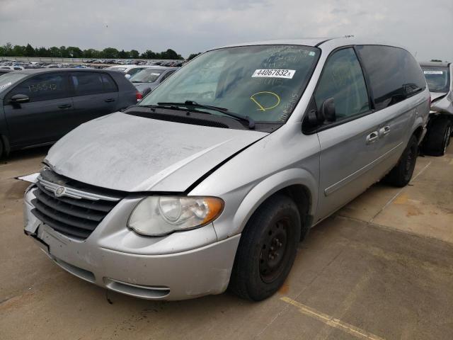 Photo 2 from auction – 2005 CHRYSLER TOWN & COU with VIN 2C4GP44RX5R321115