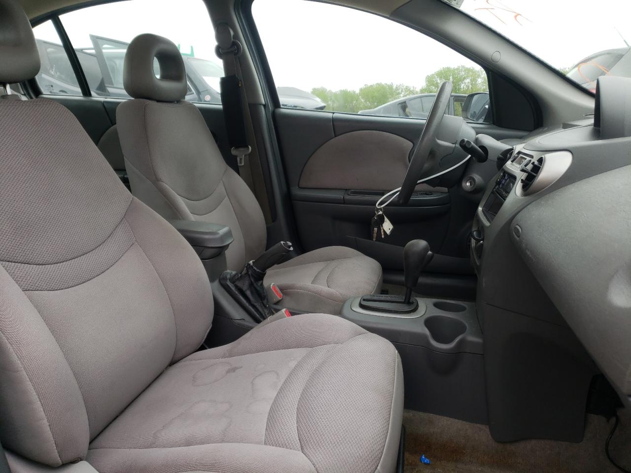 Photo 5 from auction – 2004 SATURN ION LEVEL with VIN 1G8AJ52F24Z220638