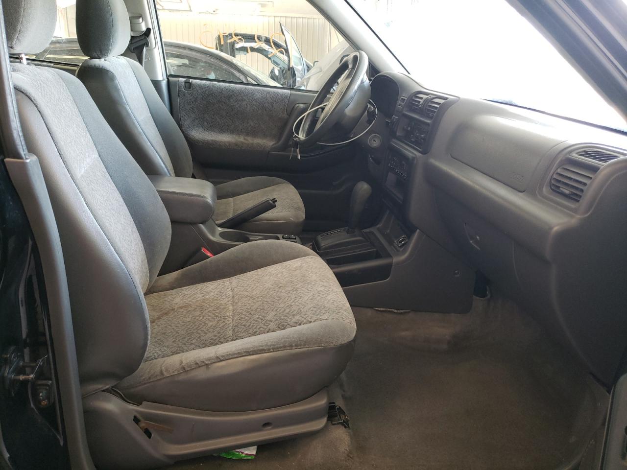 Zdjęcie 5 z aukcji – 2001 ISUZU RODEO S z VIN 4S2CK58W814329685