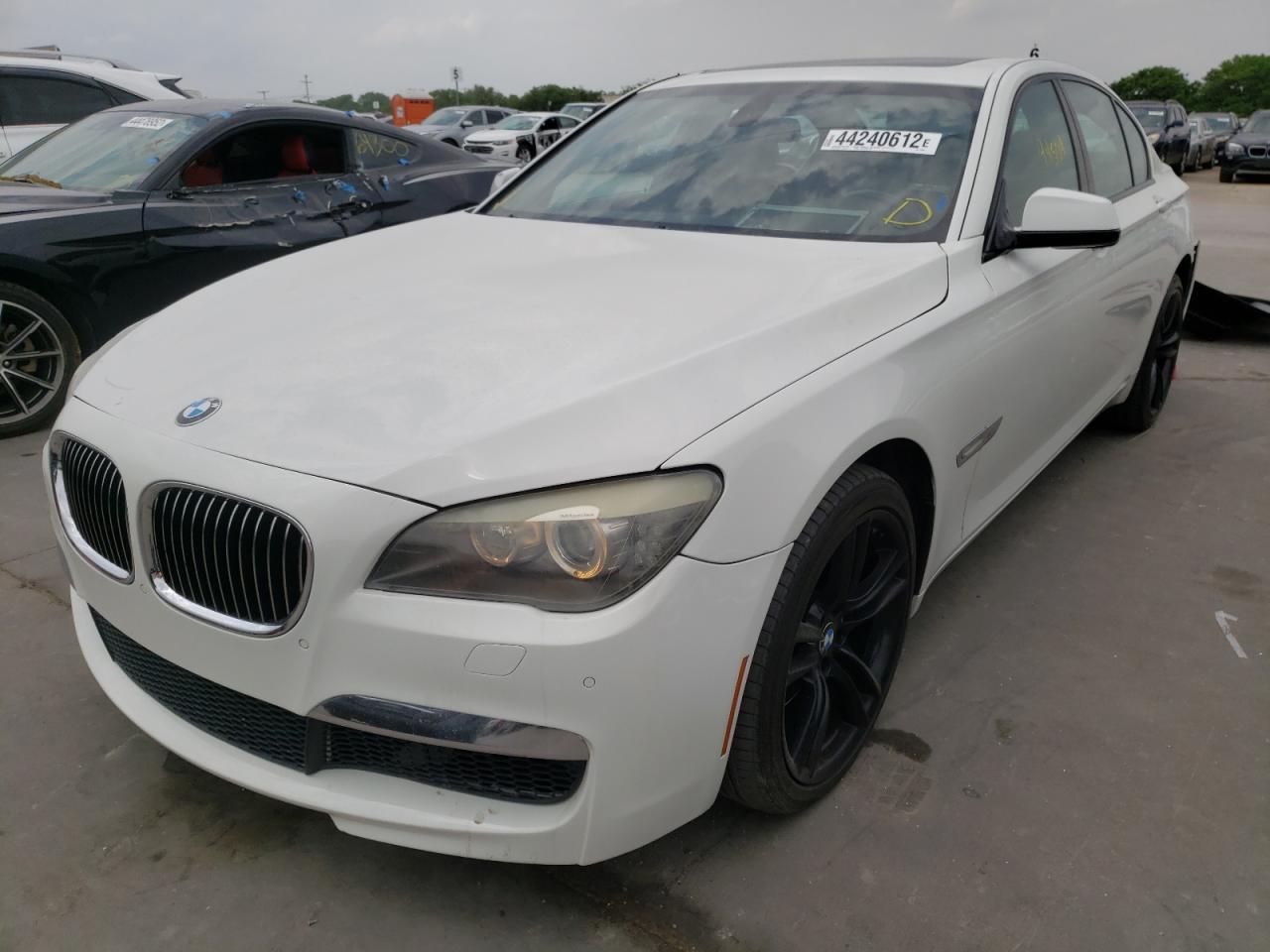 Photo 2 from auction – 2012 BMW 740 I with VIN WBAKA4C54CDS99393