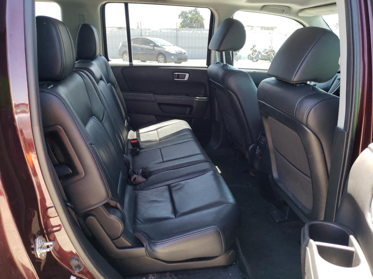 Photo 6 from auction – 2015 HONDA PILOT EXL with VIN 5FNYF4H54FB017743