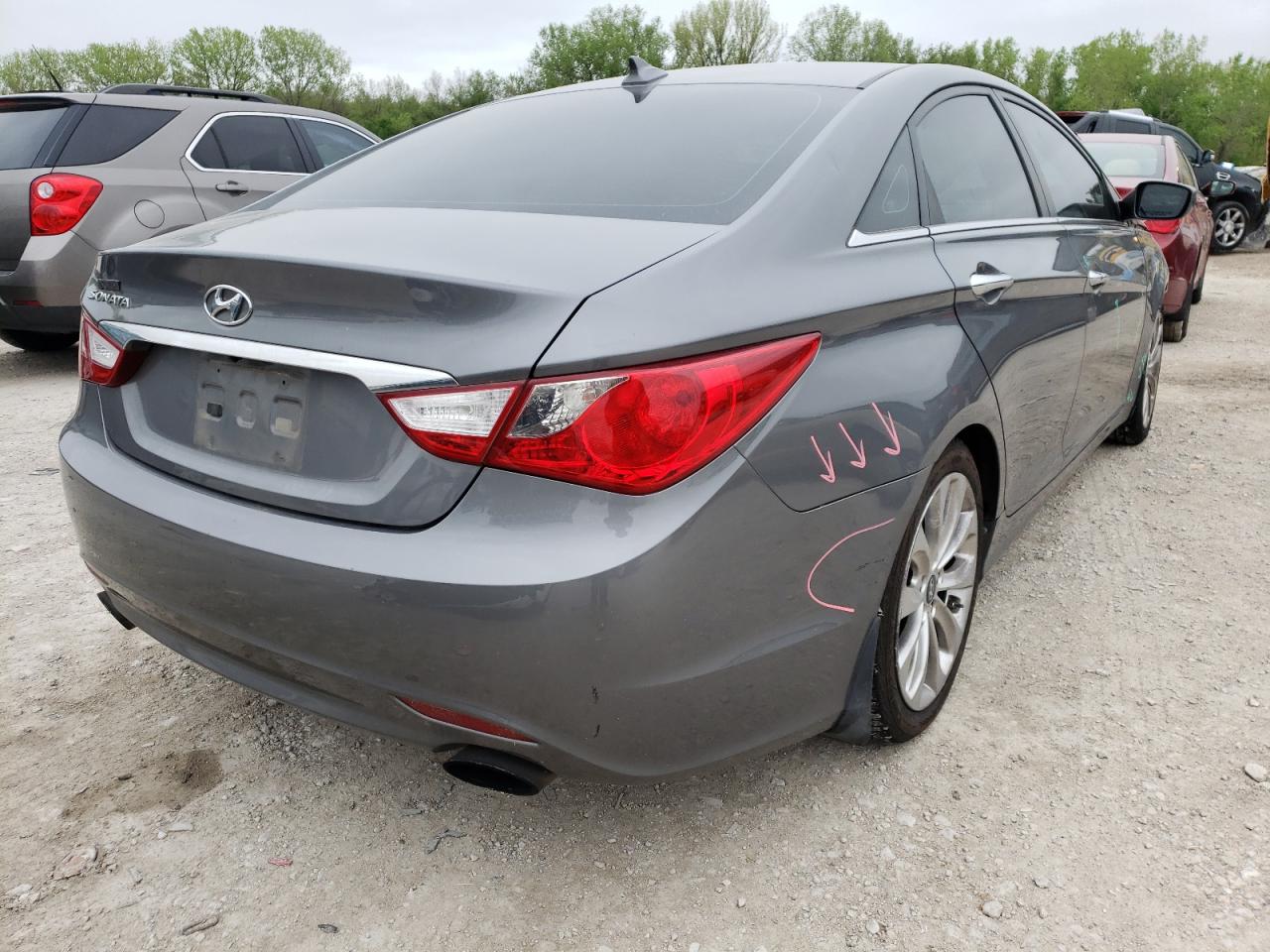 Photo 4 from auction – 2013 HYUNDAI SONATA SE with VIN 5NPEC4AC8DH656730