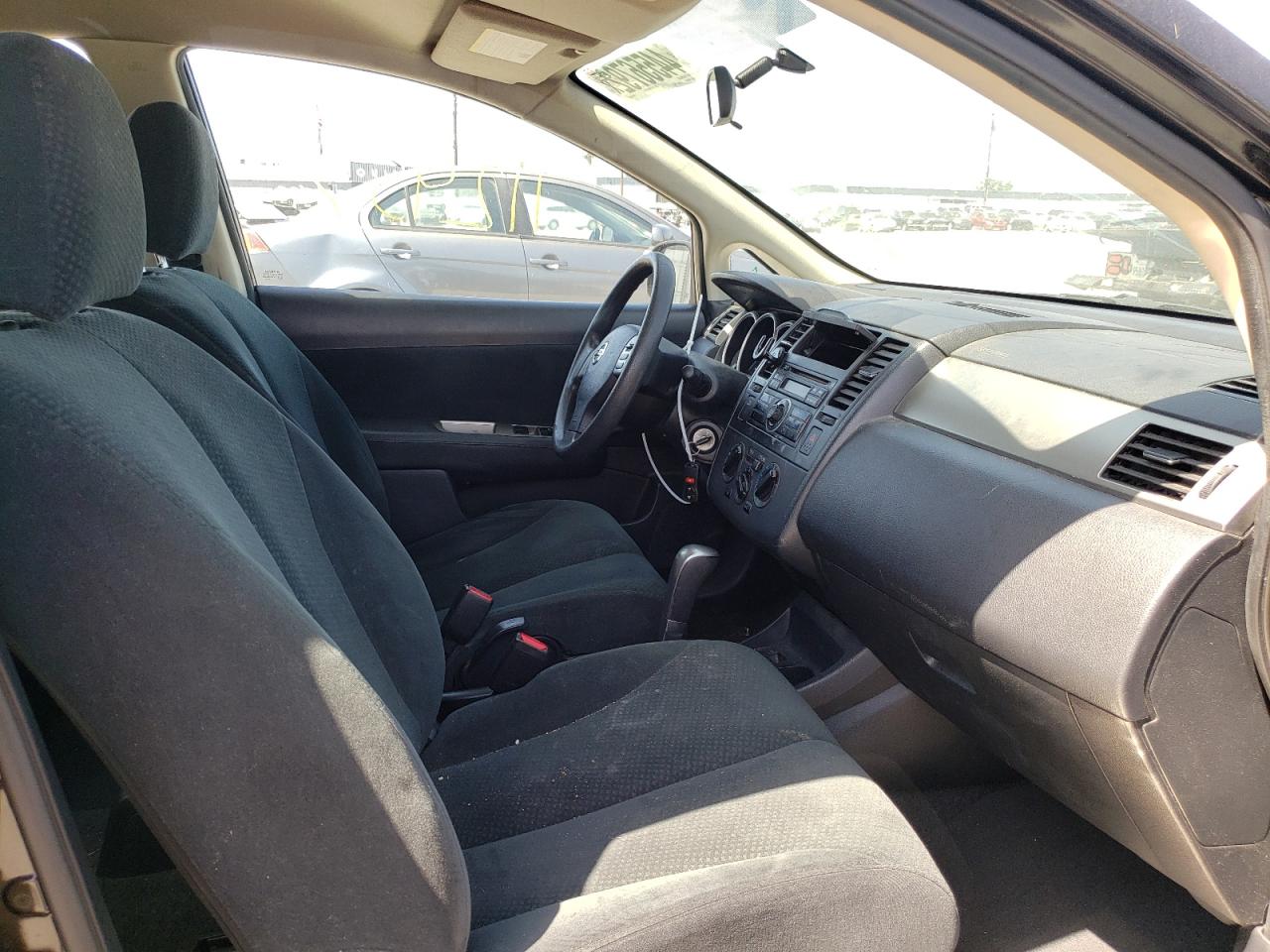 Photo 5 from auction – 2011 NISSAN VERSA S with VIN 3N1BC1CP5BL409263