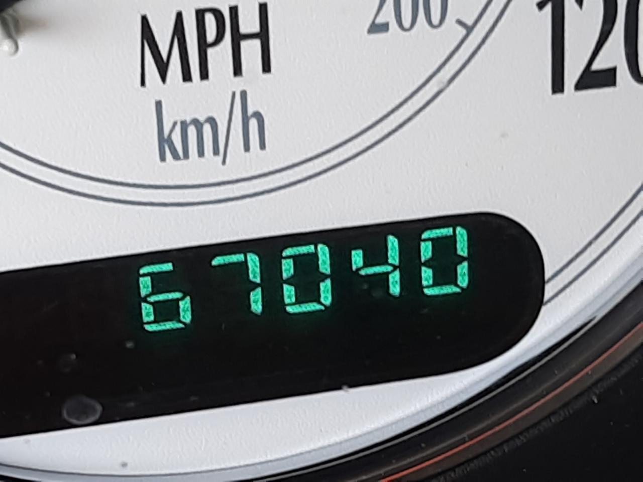 Photo 8 from auction – 2000 CHRYSLER LHS with VIN 2C3HC56G5YH169714