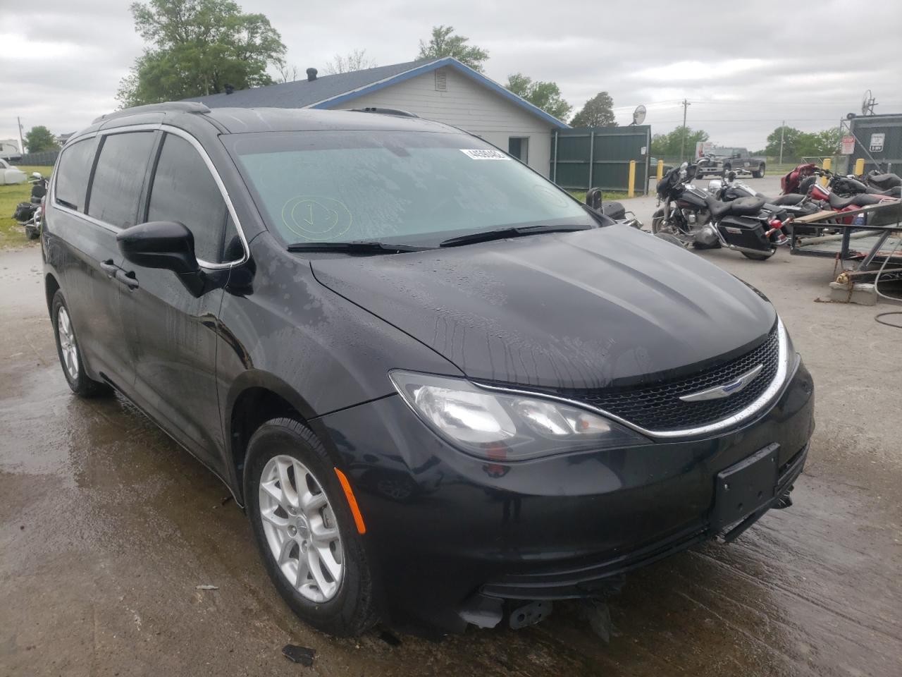 CHRYSLER VOYAGER LX 2020 with VIN 2C4RC1DG6LR164455 - Photo from auction