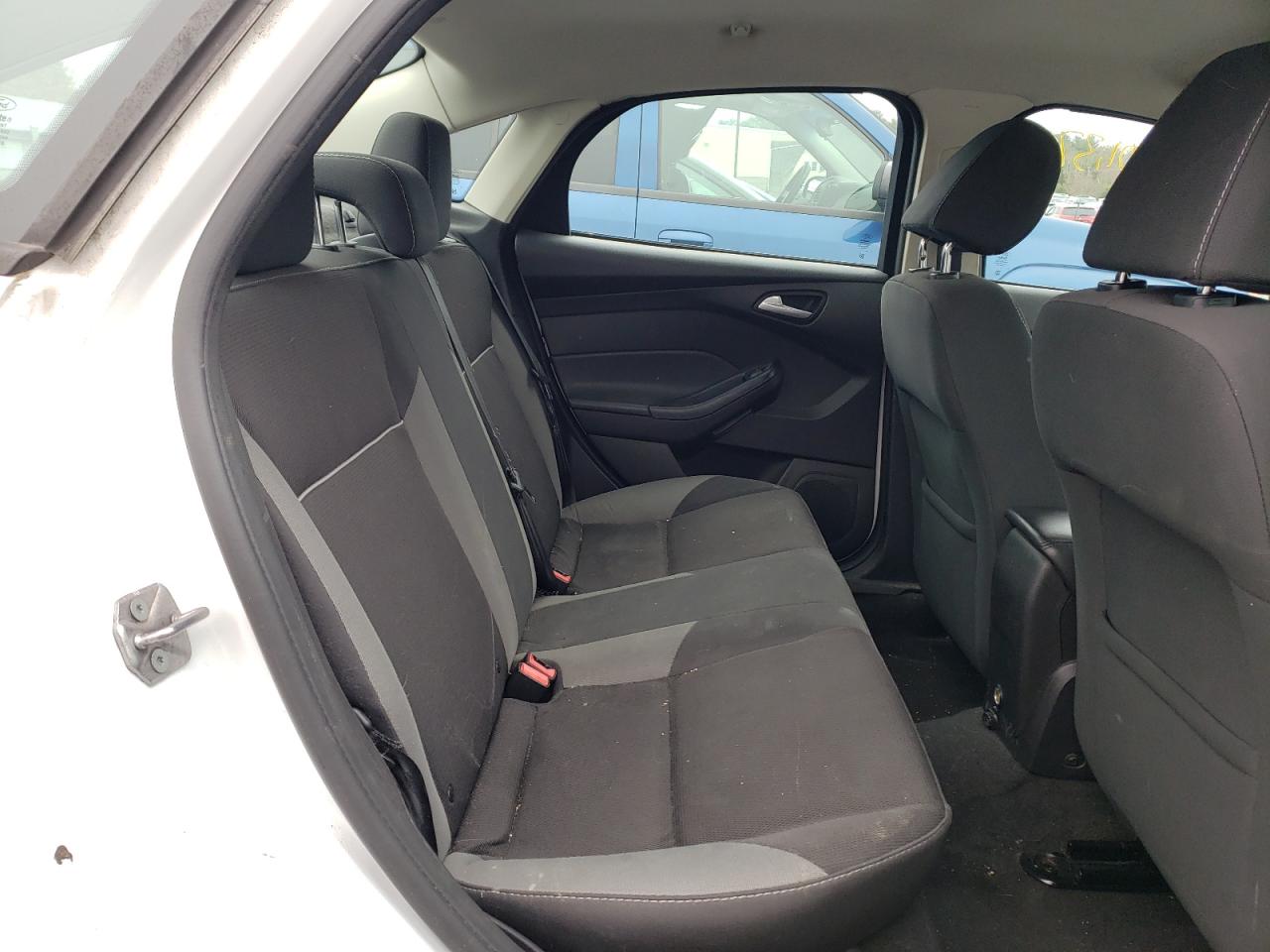 Photo 6 from auction – 2013 FORD FOCUS SE with VIN 1FADP3F29DL308169