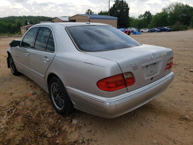 Photo 3 from auction – 2001 MERCEDES-BENZ E 320 4MAT with VIN WDBJF82J91X051382