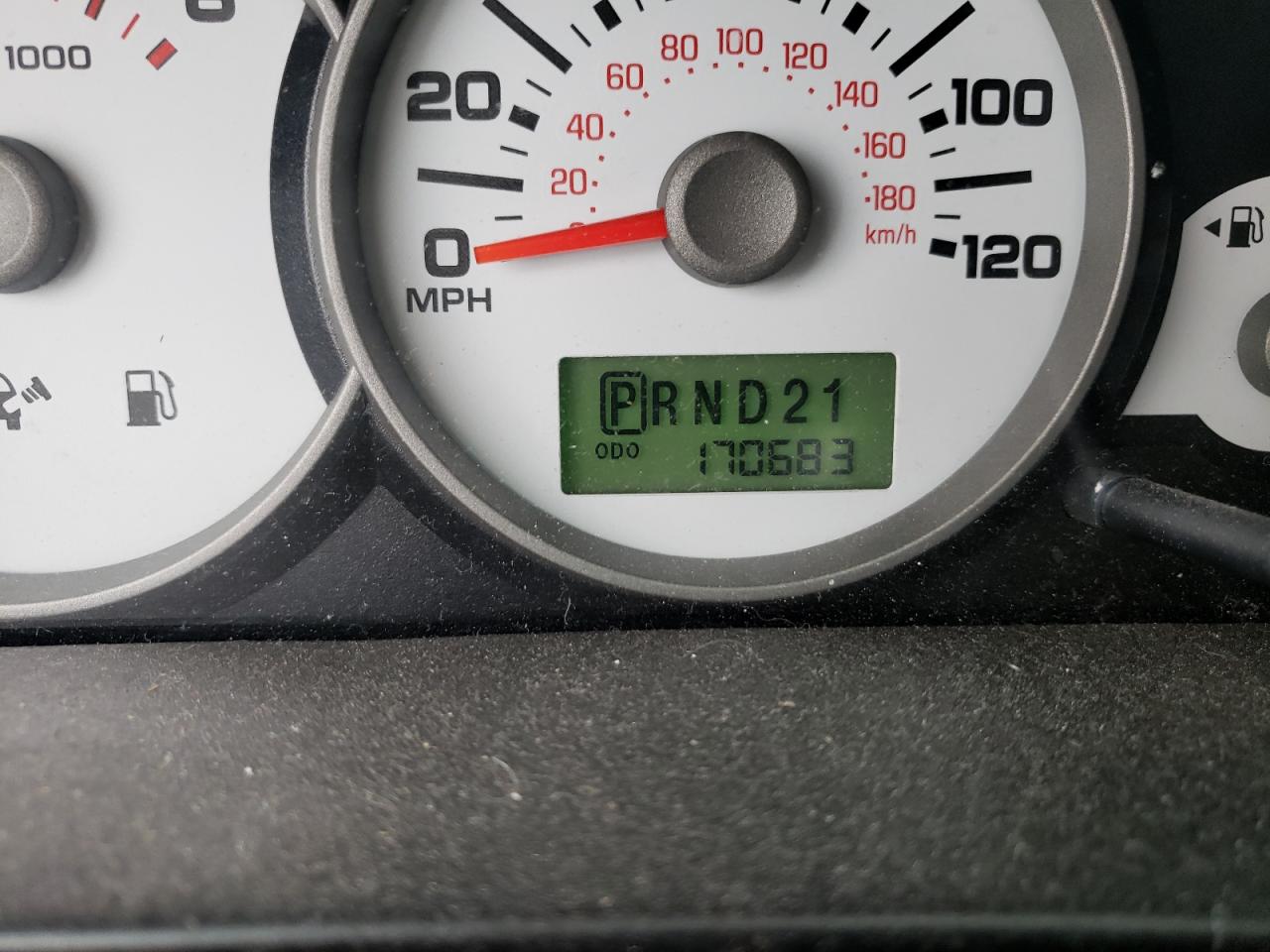 Photo 8 from auction – 2006 FORD ESCAPE XLT with VIN 1FMYU03106KD10346