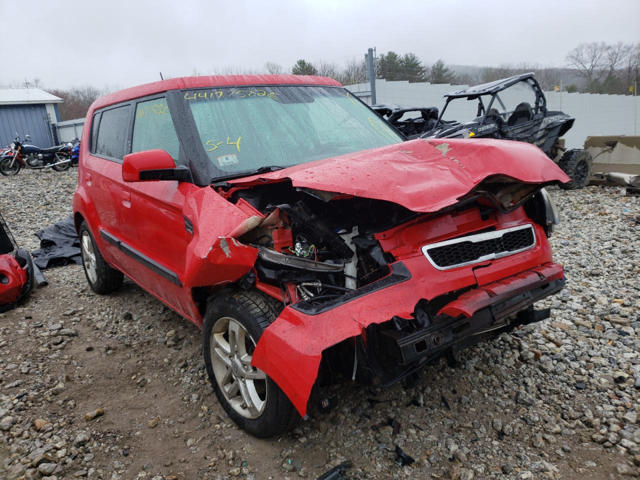 KIA SOUL + 2010 with VIN KNDJT2A25A7177370 - Photo from auction