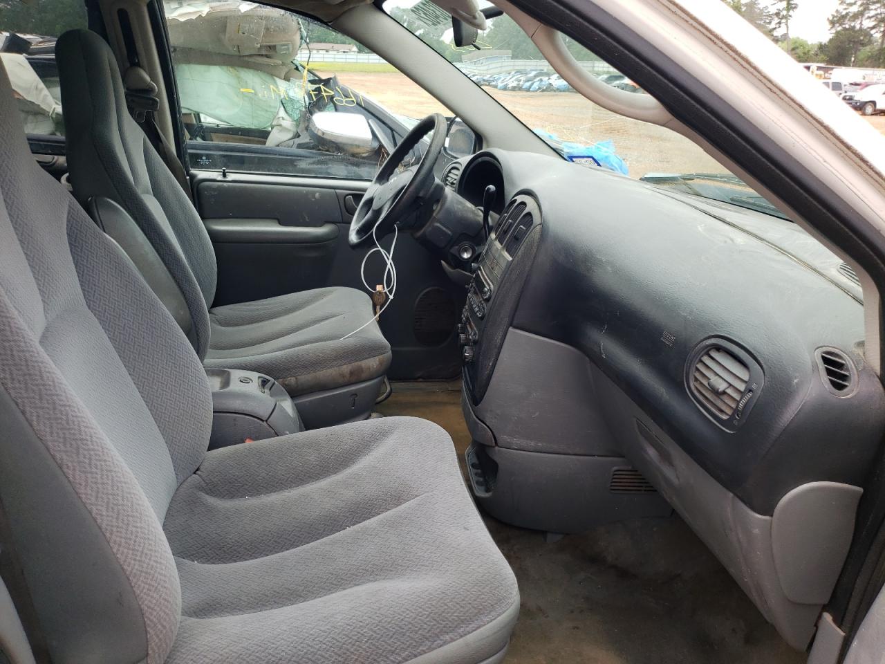Photo 5 from auction – 2005 DODGE GRAND CARA with VIN 1D4GP24RX5B192153