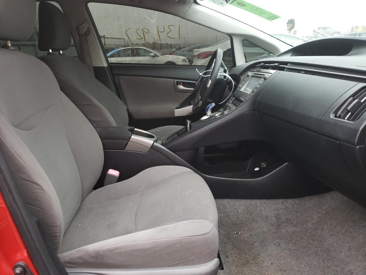 Photo 5 from auction – 2013 TOYOTA PRIUS with VIN JTDKN3DUXD1616216