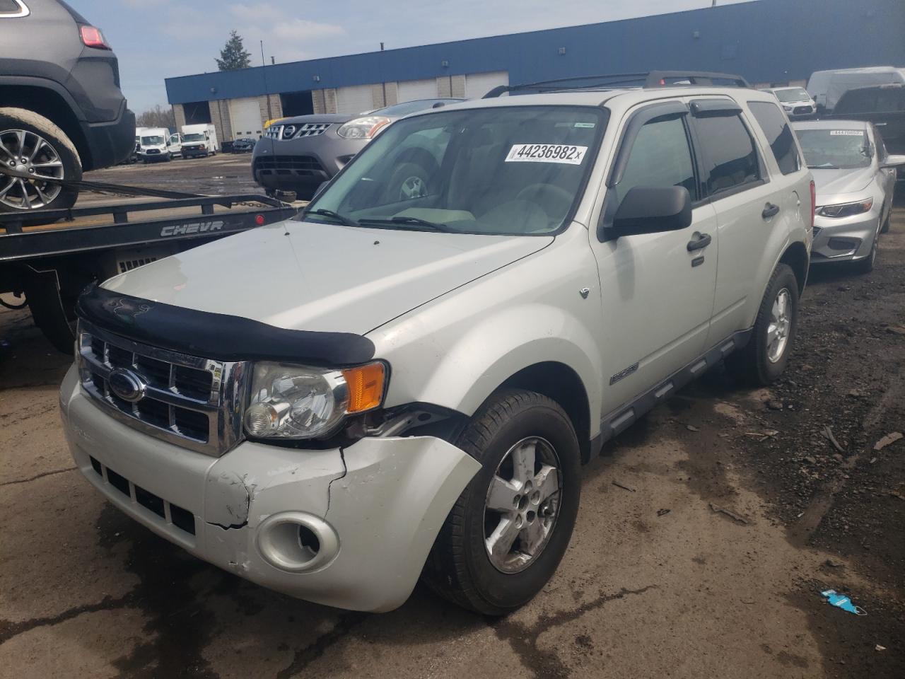 Photo 2 from auction – 2008 FORD ESCAPE XLT with VIN 1FMCU03108KD00333