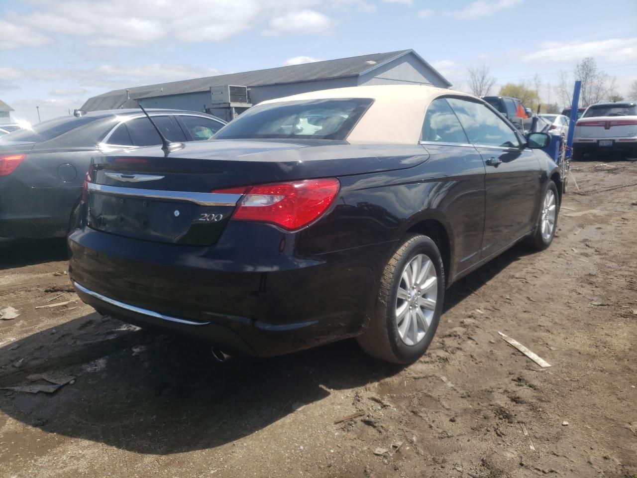 Photo 4 from auction – 2011 CHRYSLER 200 TOURIN with VIN 1C3BC2EG0BN543165
