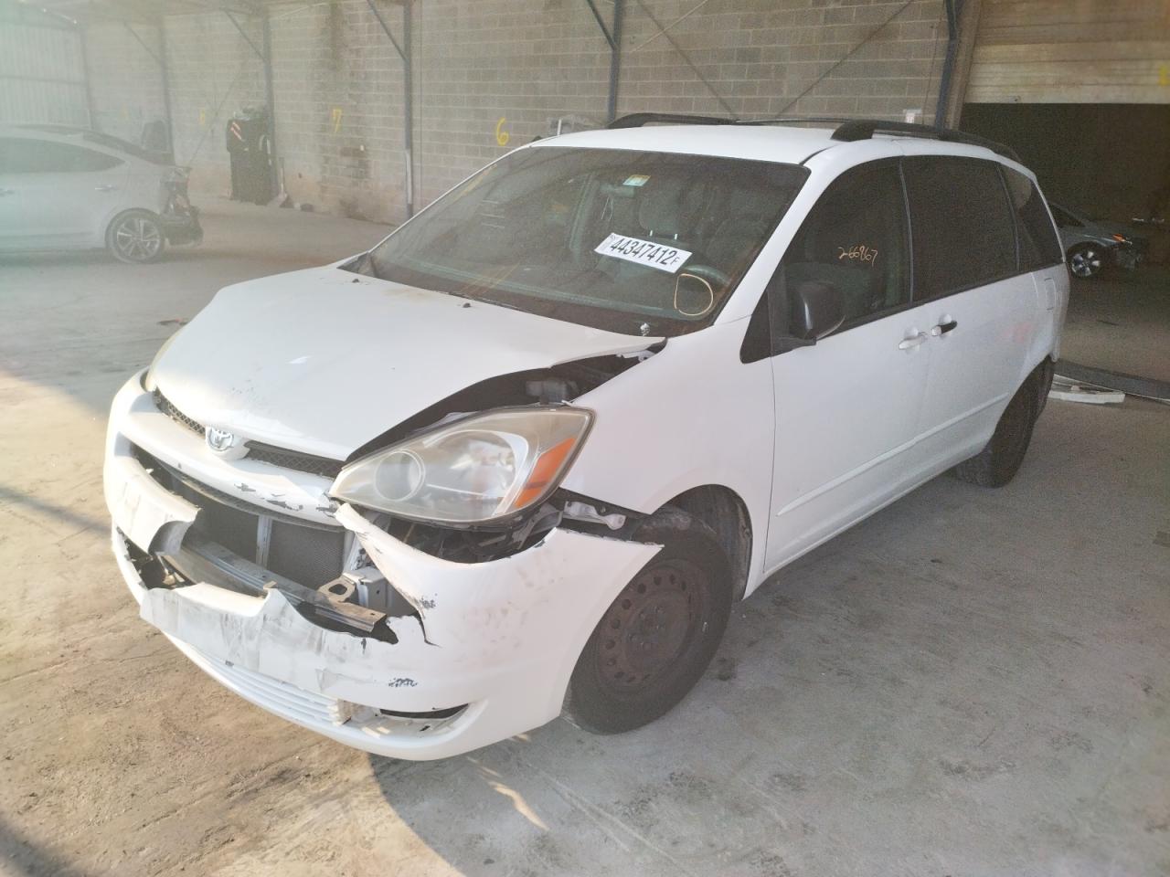 Photo 2 from auction – 2005 TOYOTA SIENNA CE with VIN 5TDZA23C45S342870