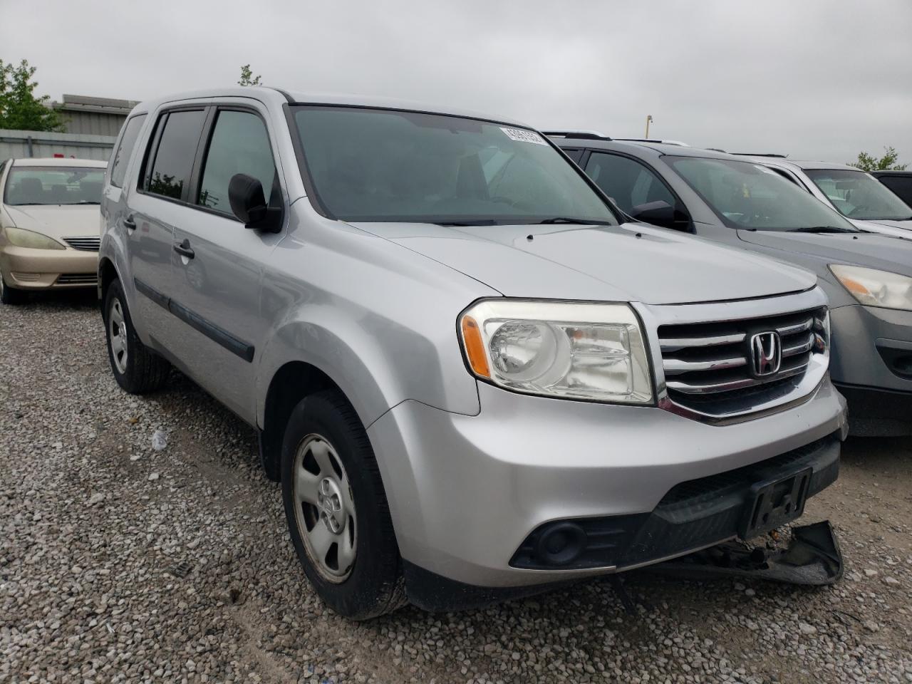 HONDA PILOT LX 2014 with VIN 5FNYF4H24EB056160 - Photo from auction