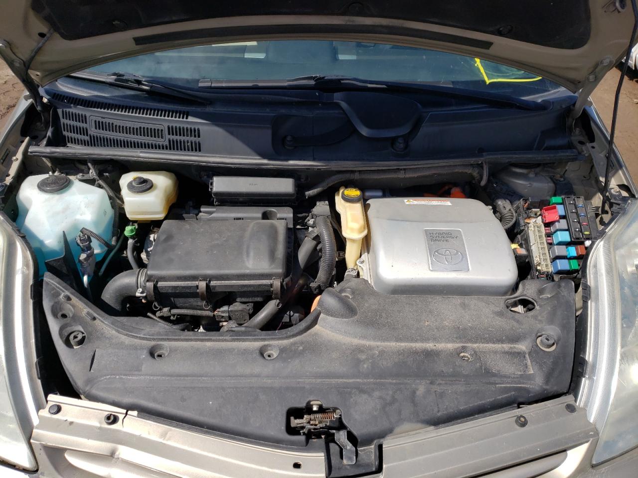 Photo 7 from auction – 2004 TOYOTA PRIUS with VIN JTDKB20U240048056