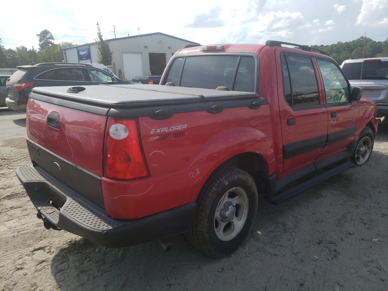 Photo 4 from auction – 2005 FORD EXPLORER S with VIN 1FMZU67K75UA23597