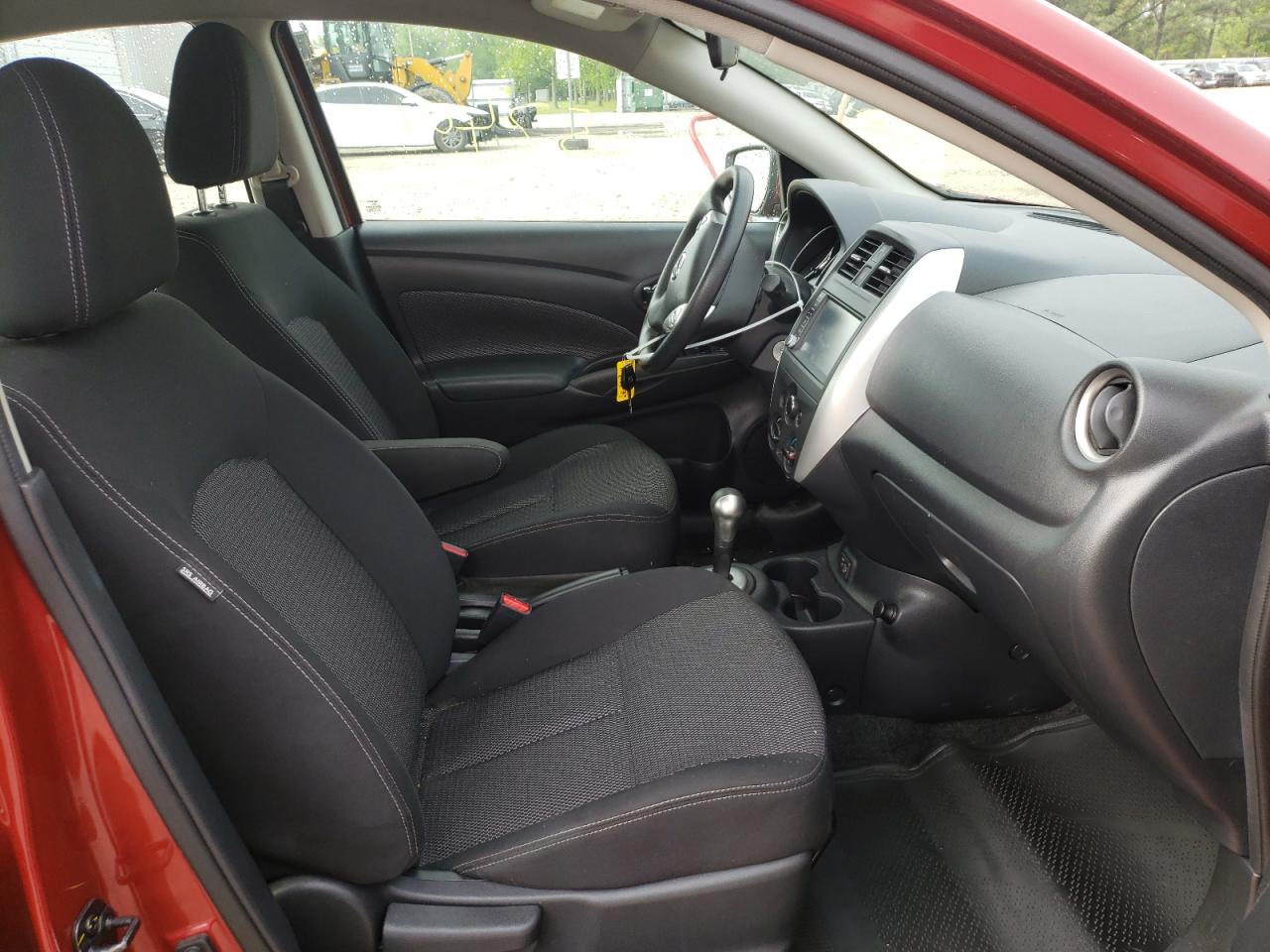 Photo 5 from auction – 2019 NISSAN VERSA S with VIN 3N1CN7AP8KL855704
