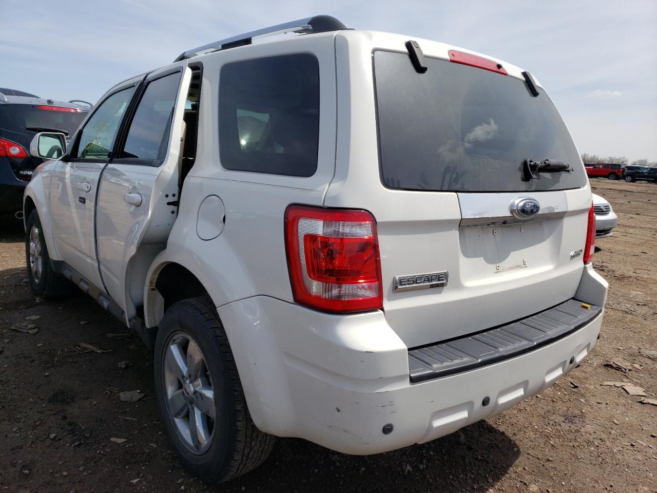Photo 3 from auction – 2009 FORD ESCAPE LIM with VIN 1FMCU94G69KA13815