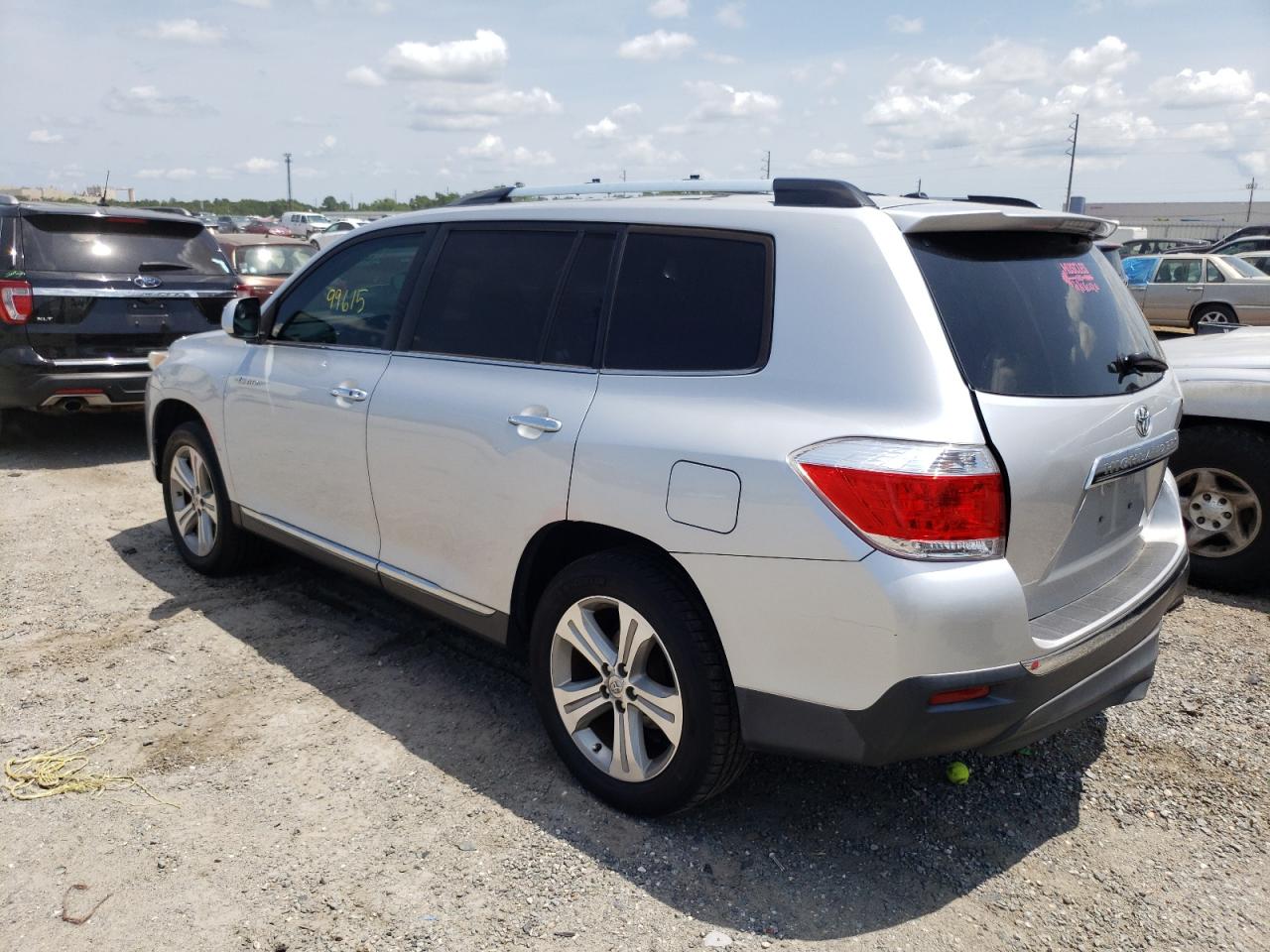 Photo 3 from auction – 2012 TOYOTA HIGHLANDER with VIN 5TDDK3EH2CS162726