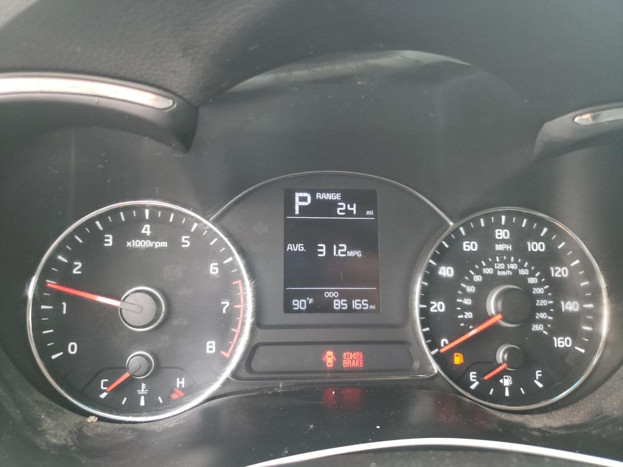 Photo 8 from auction – 2018 KIA FORTE LX with VIN 3KPFK4A79JE193796