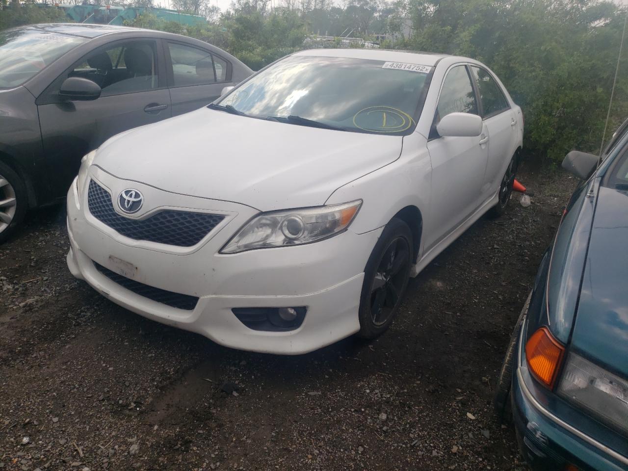 Photo 2 from auction – 2011 TOYOTA CAMRY BASE with VIN 4T1BF3EK1BU749481