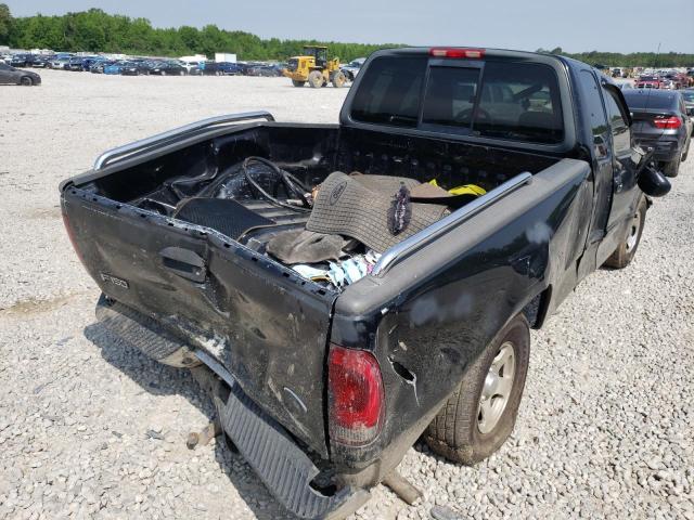 Photo 4 from auction – 2002 FORD F150 with VIN 1GNDS13S922413788