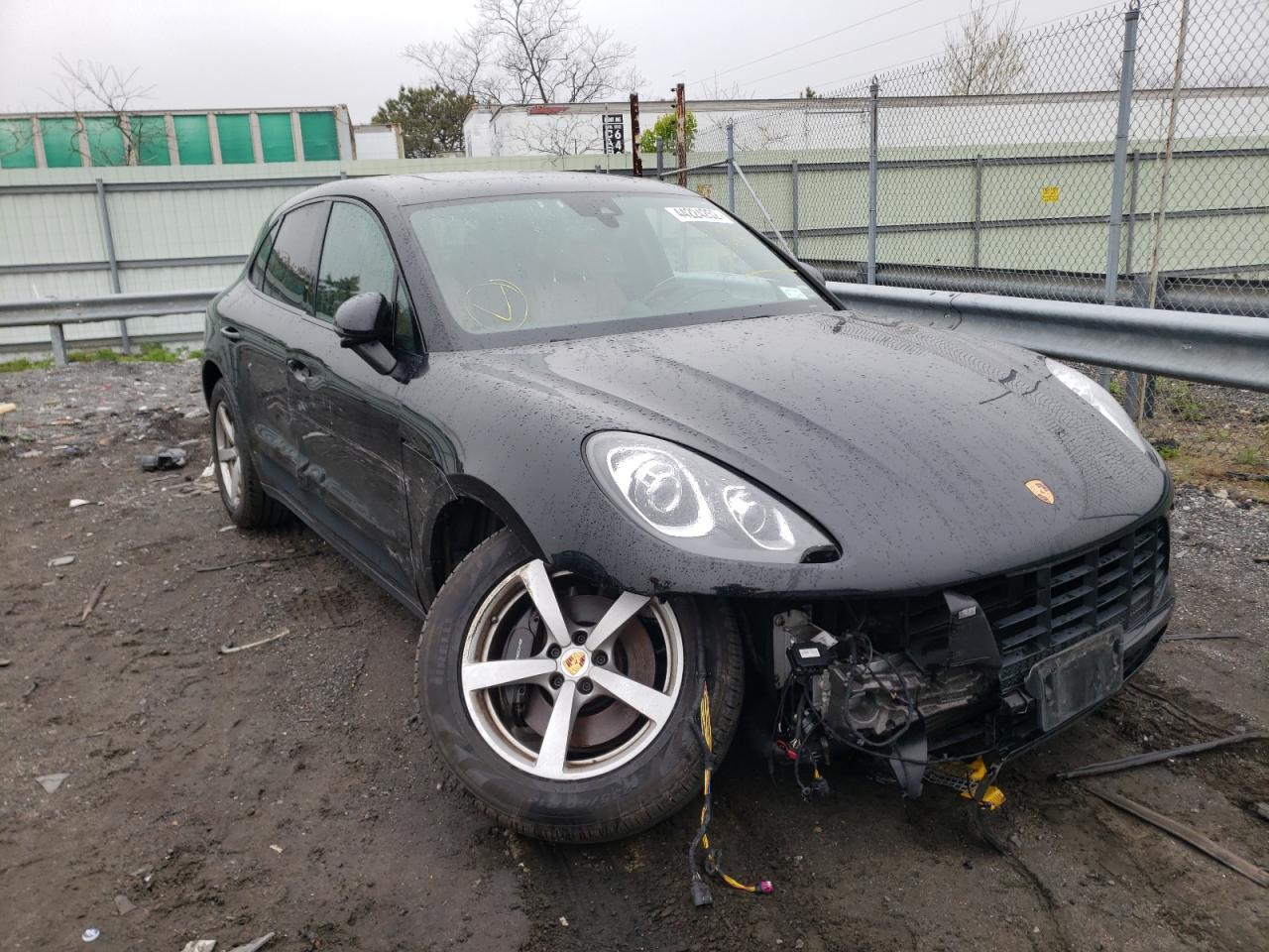 PORSCHE MACAN 2017 with VIN WP1AA2A54HLB80891 - Photo from auction