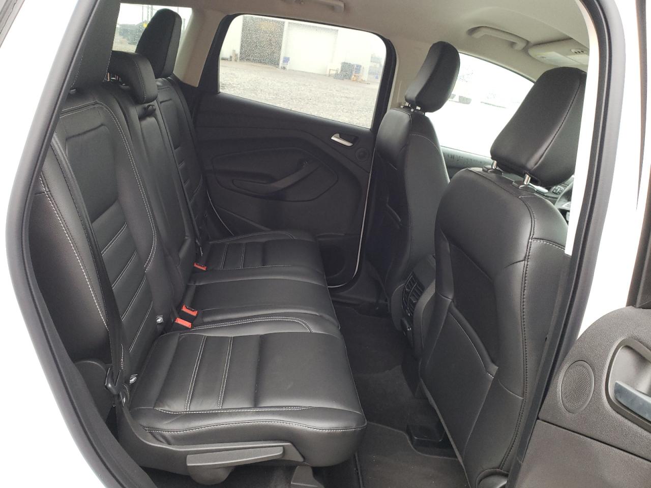 Photo 6 from auction – 2019 FORD ESCAPE TIT with VIN 1FMCU9J92KUB51075