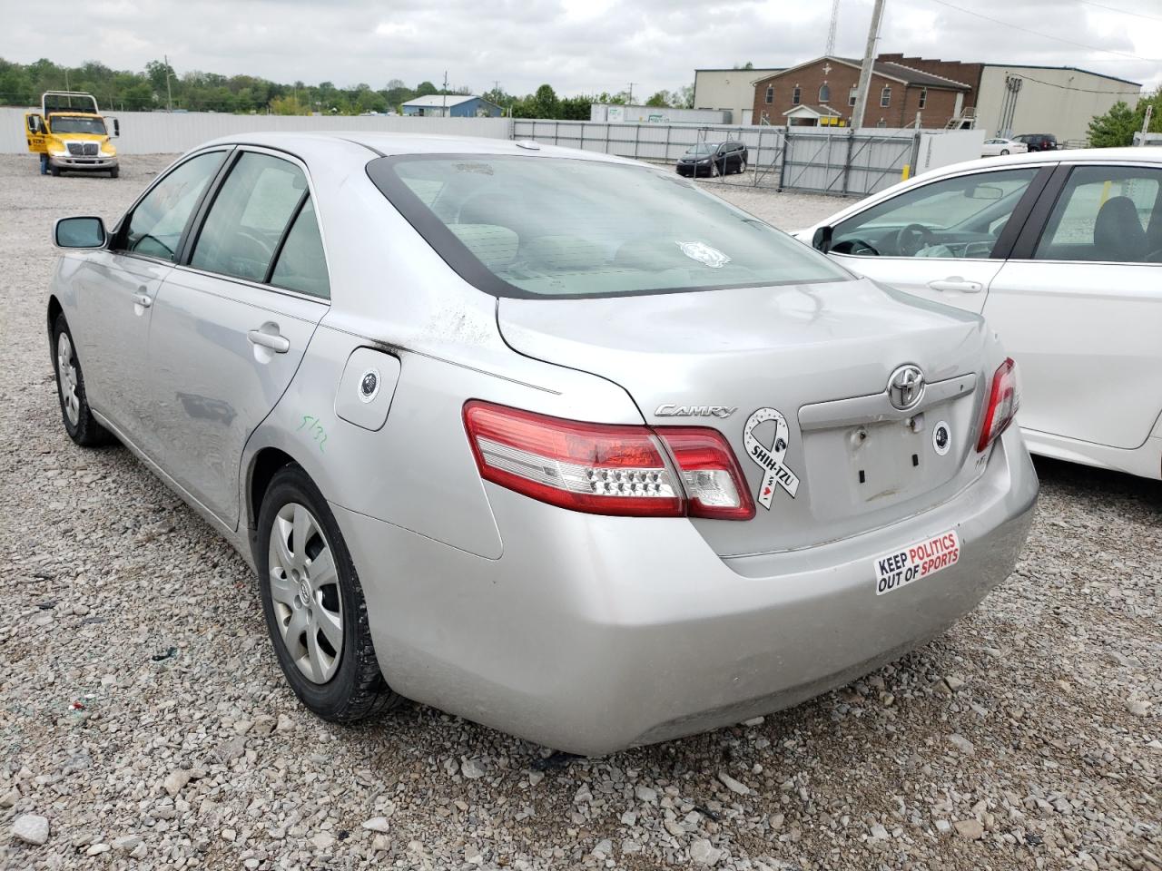 Photo 3 from auction – 2011 TOYOTA CAMRY BASE with VIN 4T1BF3EKXBU133844