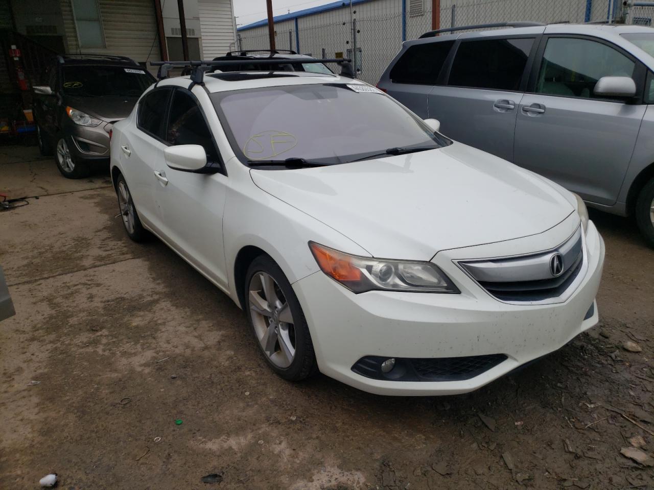 ACURA ILX 24 PRE 2013 with VIN 19VDE2E59DE000782 - Photo from auction