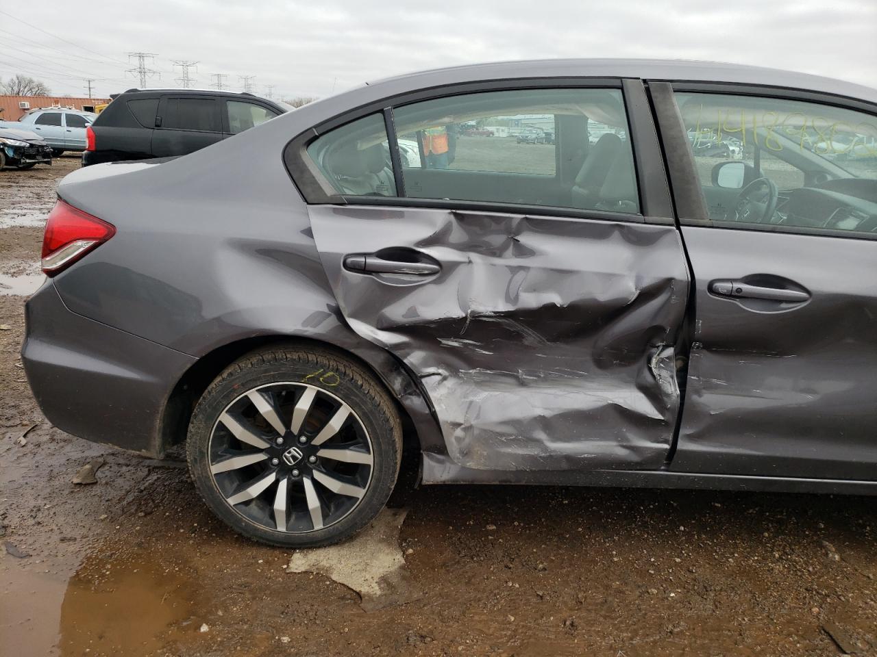 Photo 9 from auction – 2015 HONDA CIVIC EXL with VIN 19XFB2F94FE042211
