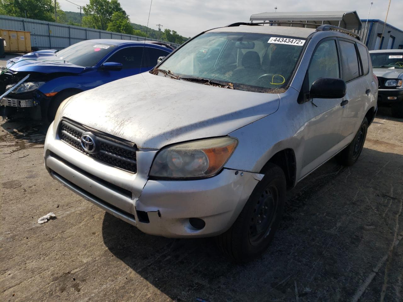 Photo 2 from auction – 2007 TOYOTA RAV4 with VIN JTMBD33V175090374