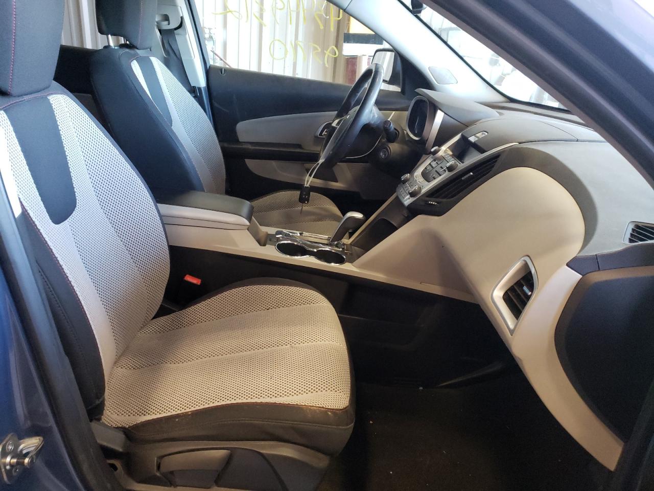 Photo 5 from auction – 2011 CHEVROLET EQUINOX LT with VIN 2CNALDEC7B6323019