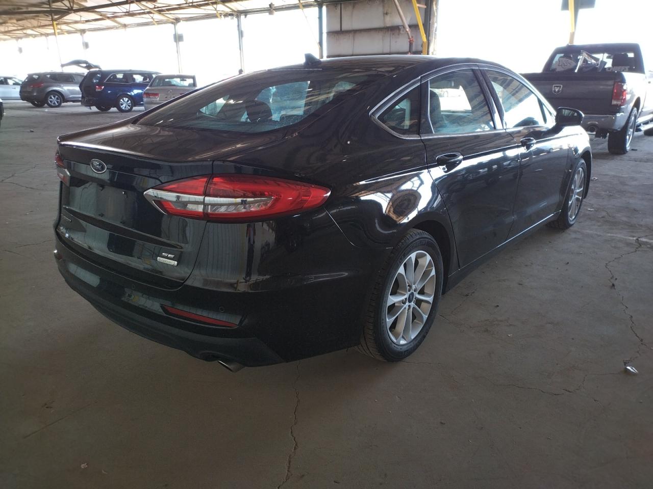 Photo 4 from auction – 2020 FORD FUSION SE with VIN 3FA6P0HD8LR149893