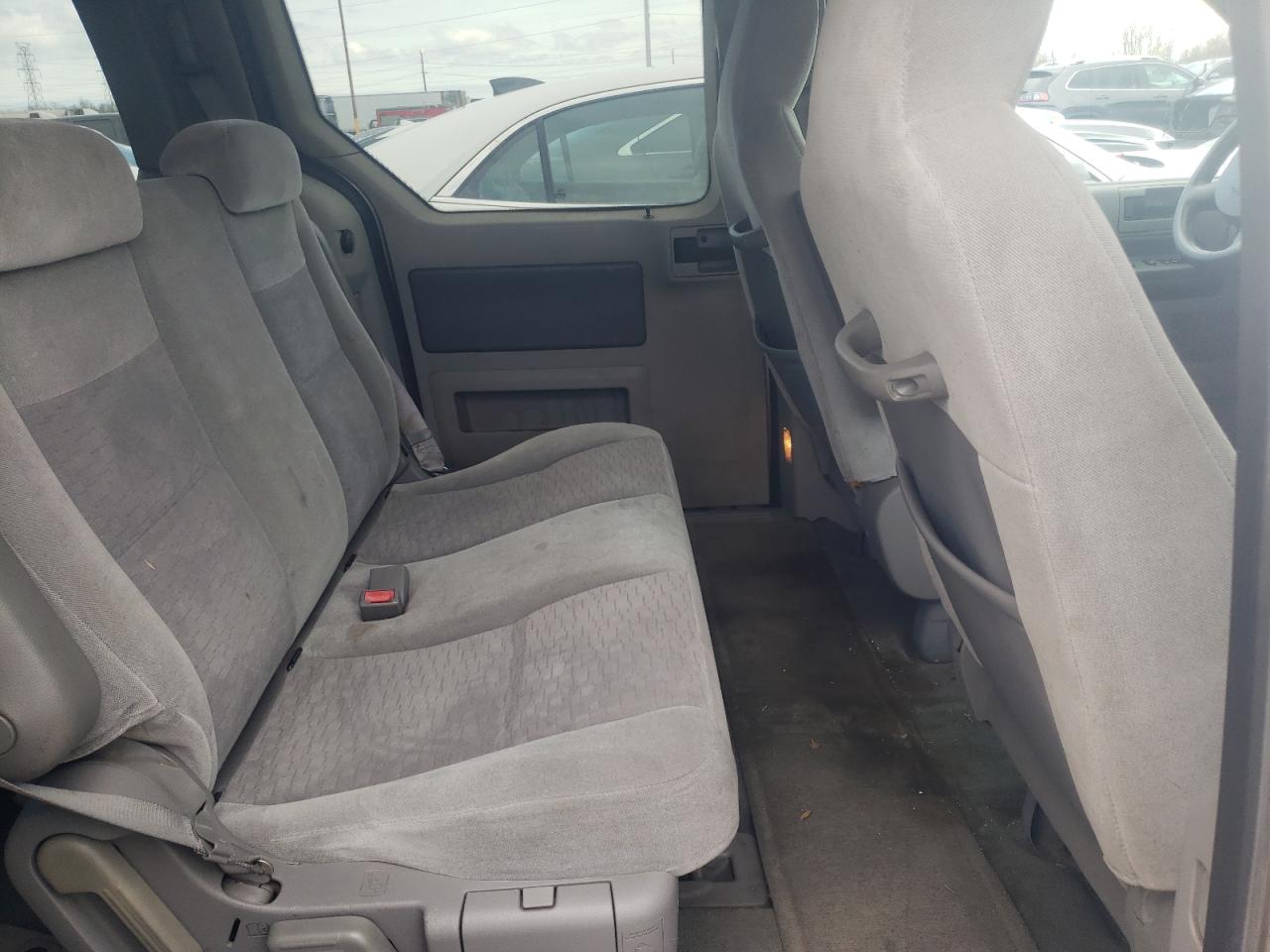 Photo 6 from auction – 2004 FORD FREESTAR S with VIN 2FMZA51664BA94034