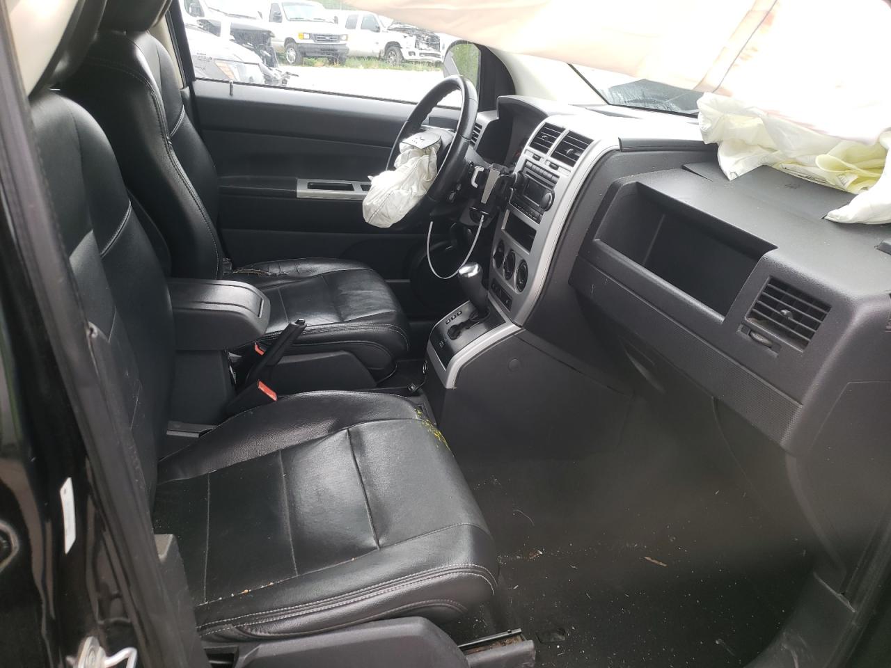 Photo 5 from auction – 2008 JEEP COMPASS LI with VIN 1J8FT57W38D534941