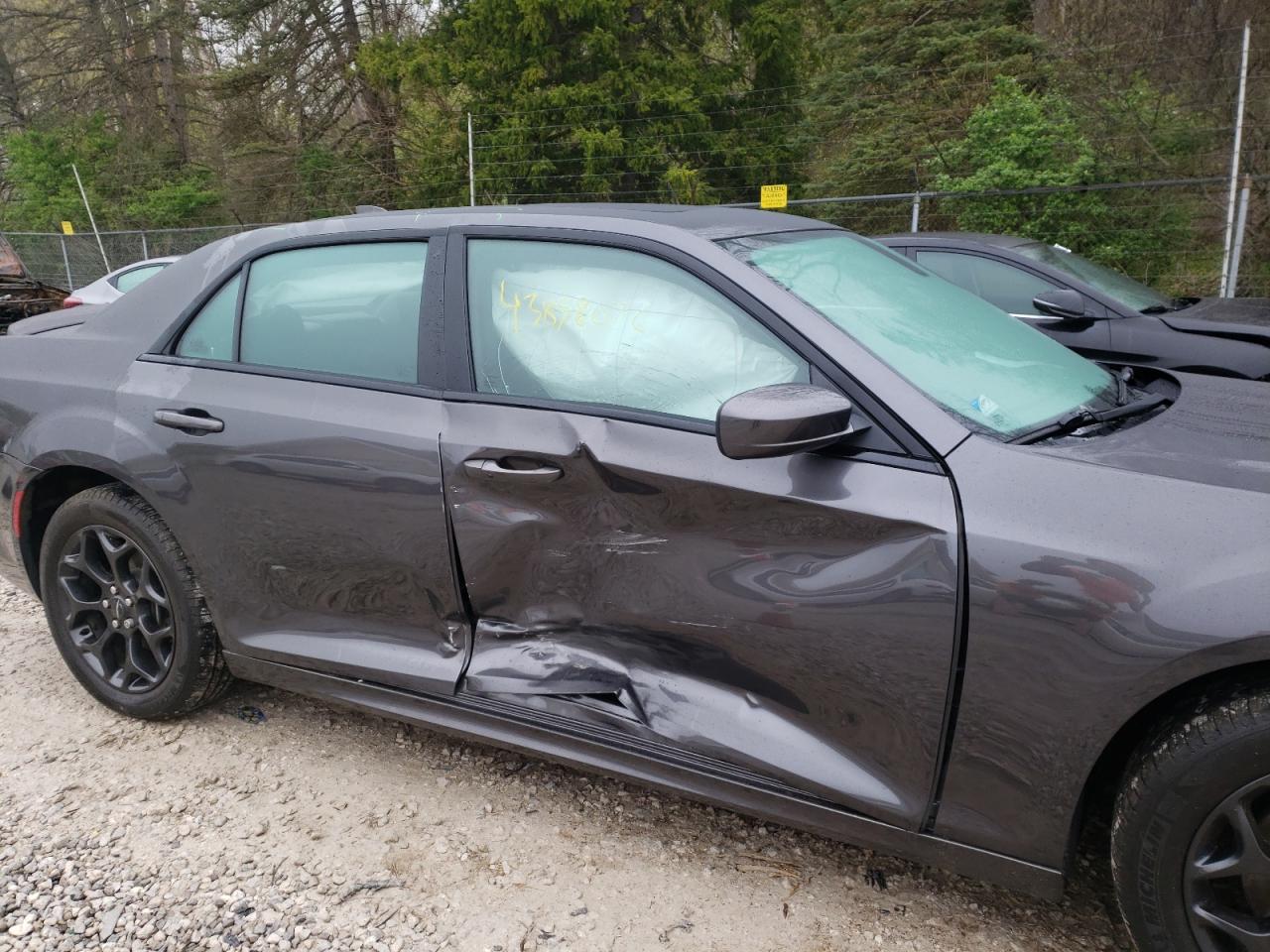 Photo 9 from auction – 2019 CHRYSLER 300 S with VIN 2C3CCAGG0KH727347