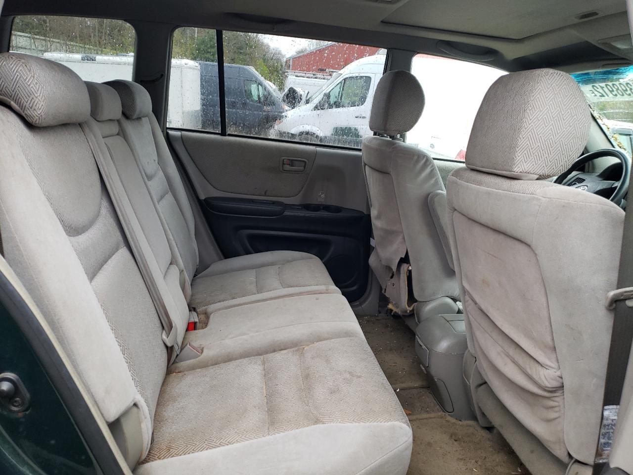 Photo 6 from auction – 2003 TOYOTA HIGHLANDER with VIN JTEHF21A230101755
