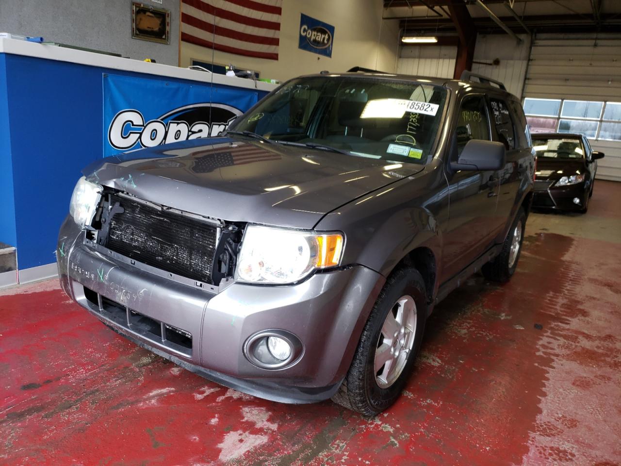 صورة رقم 2 من المزاد - 2010 FORD ESCAPE XLT مع VIN 1FMCU9D73AKD25515