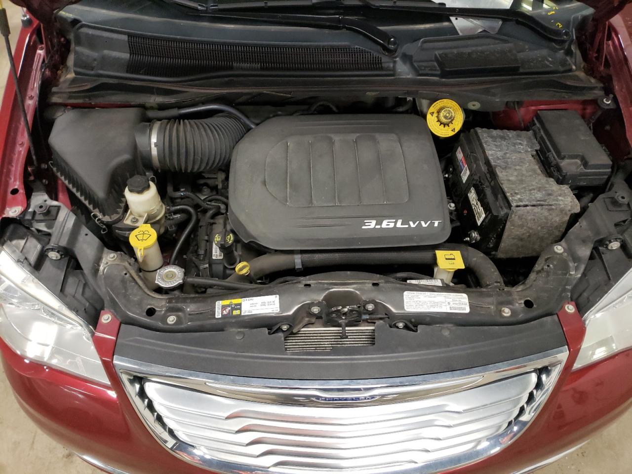 Photo 7 from auction – 2014 CHRYSLER TOWN & COU with VIN 2C4RC1CG4ER116053