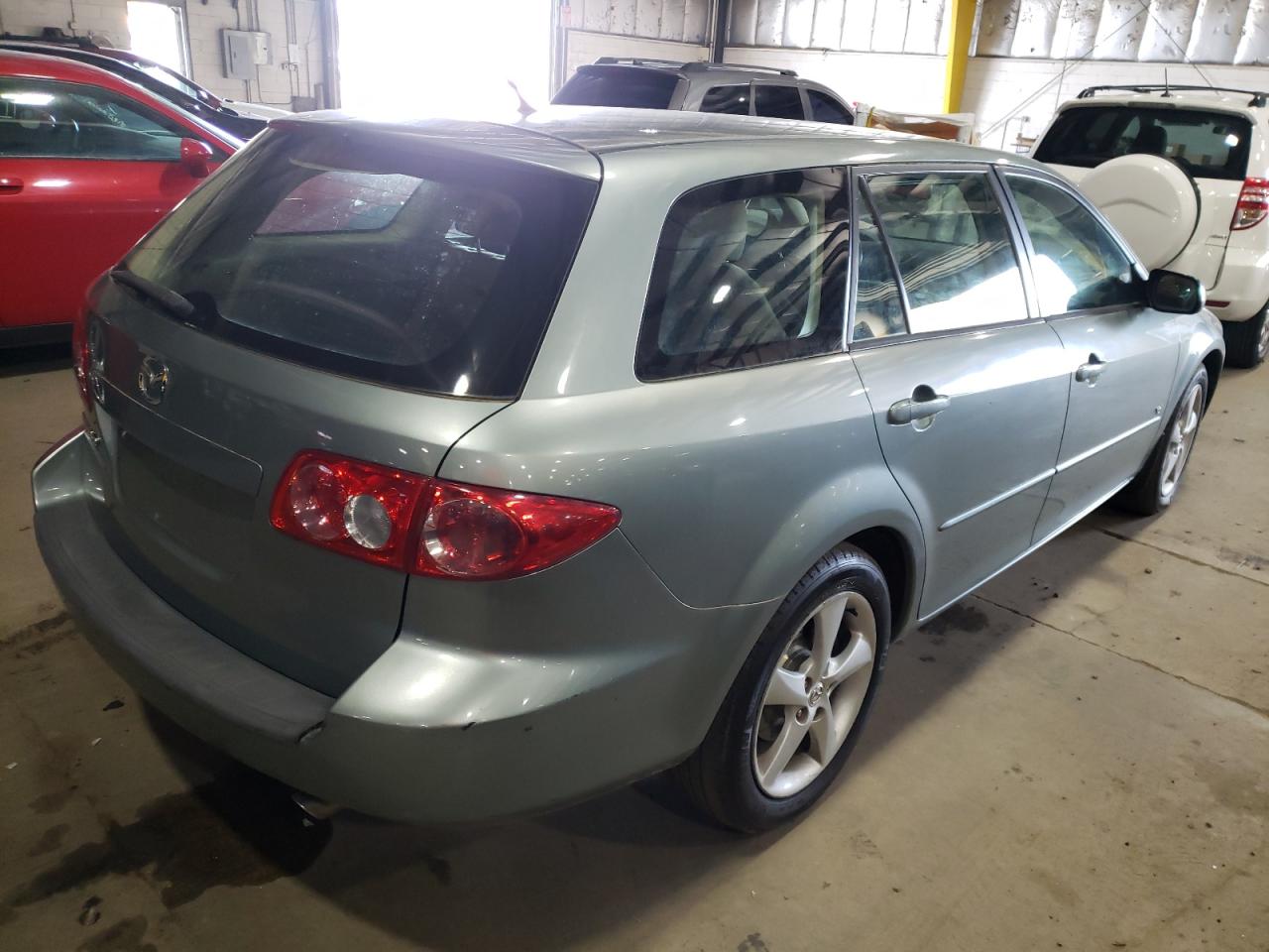 Photo 4 from auction – 2005 MAZDA 6 S with VIN 1YVHP82D355M67382
